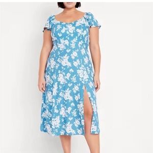 Old Navy medium tall flutter sleeve crêpe dress